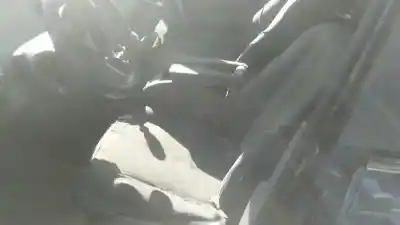 Veículo de Sucata renault scenic ii 1.5 dci diesel do ano 2006 alimentado k9kp732