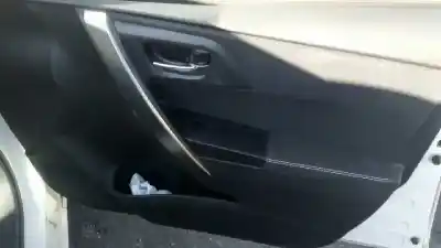 Veículo de Sucata toyota auris active do ano 2013 alimentado 1ndtv