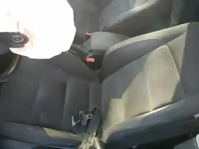 Sloopvoertuig volkswagen golf vi (5k1) sport van het jaar 2009 aangedreven cavd