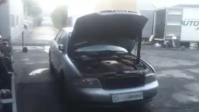 Veículo de Sucata audi a4 berlina (8e) 2.5 v6 24v tdi do ano 1998 alimentado afb