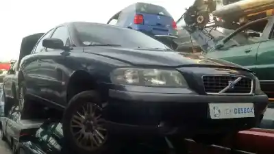 Veículo de Sucata VOLVO S60 BERLINA 2.4 20V Turbo CAT do ano 2003 alimentado B5244S2
