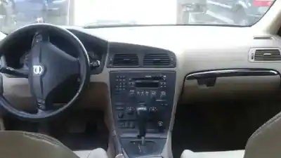 Veículo de Sucata volvo s60 berlina 2.4 20v turbo cat do ano 2003 alimentado b5244s2