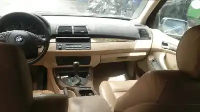 Veicolo di demolizione bmw x5 (e53) 3.0i dell'anno 2002 alimentato m54306s3