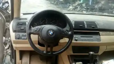Veicolo di demolizione bmw x5 (e53) 3.0i dell'anno 2002 alimentato m54306s3