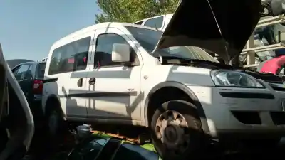 Veicolo di demolizione opel combo cargo dell'anno 2005 alimentato z13dt