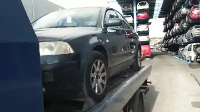 Vehicul casat VOLKSWAGEN PASSAT BERLINA (3B3) Advance al anului 2001 alimentat AVF