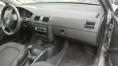 Sloopvoertuig skoda fabia (6y2/6y3) urban line van het jaar 2005 aangedreven amf