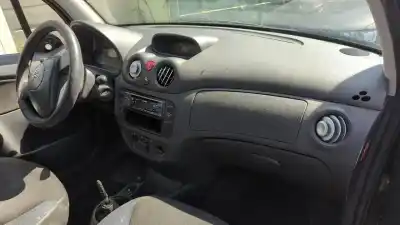 Veículo de Sucata citroen c3 1.4 hdi cool do ano 2005 alimentado 8hzdv4td