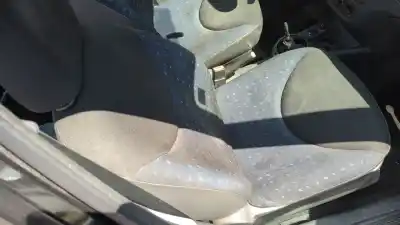 Veículo de Sucata citroen c3 1.4 hdi cool do ano 2005 alimentado 8hzdv4td