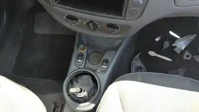 Veículo de Sucata citroen c3 1.4 hdi cool do ano 2005 alimentado 8hzdv4td