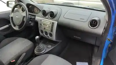 Veículo de Sucata ford fiesta (cbk) fun do ano 2005 alimentado f6ja