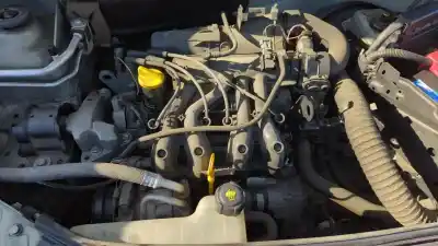 Здавання транспортного засобу renault clio ii fase ii (b/cb0) 1.2 року 2003 потужний d7f720