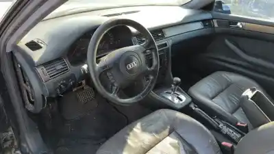 Sloopvoertuig audi a6 berlina (4b2) 2.5 tdi quattro van het jaar 2004 aangedreven ake