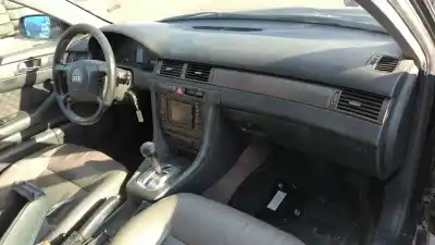 Sloopvoertuig audi a6 berlina (4b2) 2.5 tdi quattro van het jaar 2004 aangedreven ake