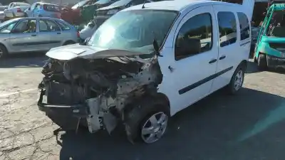 Veicolo di demolizione renault kangoo authentique dell'anno 2010 alimentato k9k800