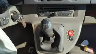 Veicolo di demolizione renault kangoo authentique dell'anno 2010 alimentato k9k800