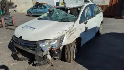 Veículo de Sucata citroen c4 lim. sport do ano 2014 alimentado 8f01