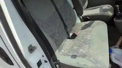 Здавання транспортного засобу opel vivaro 2.5 dti / cdti cat (g9u-730 / lj9) року 2006 потужний g9u730