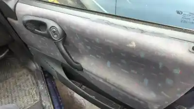 Veicolo di demolizione opel corsa b swing dell'anno 1997 alimentato 1.7d