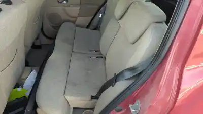 Véhicule à la ferraille renault grand modus authentique de l'année 2004 alimenté k9kt7