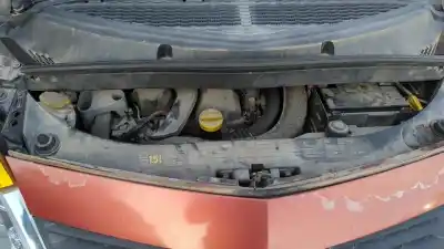 Véhicule à la ferraille renault grand modus authentique de l'année 2004 alimenté k9kt7