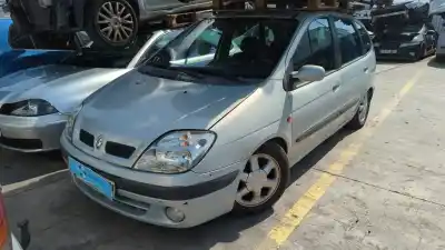 Scrapping Vehicle renault megane i scenic (ja0) 1.9 d alize of the year 2000 powered f8q790