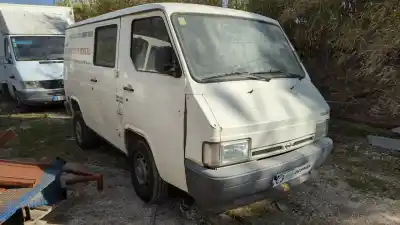 Sloopvoertuig NISSAN TRADE 2.0 50 KW van het jaar 1994 aangedreven LD20