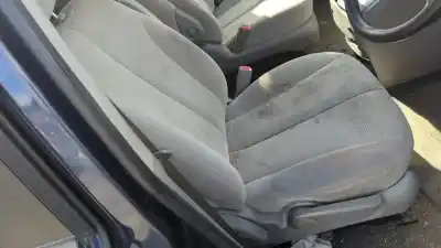 Sloopvoertuig kia carnival ii 2.9 crdi cat van het jaar 2007 aangedreven j3