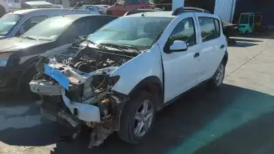 Veículo de Sucata dacia sandero laureate do ano 2013 alimentado k9kc6