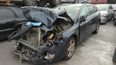 Veículo de Sucata volvo v60 kombi base do ano 2012 alimentado d4162t