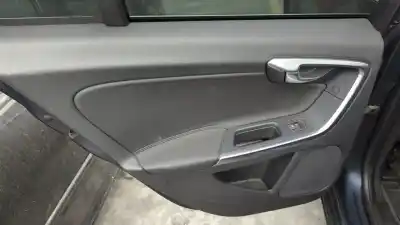 Veículo de Sucata volvo v60 kombi base do ano 2012 alimentado d4162t