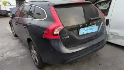 Veículo de Sucata volvo v60 kombi base do ano 2012 alimentado d4162t