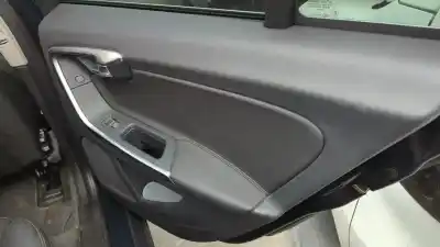 Veículo de Sucata volvo v60 kombi base do ano 2012 alimentado d4162t