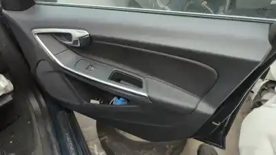 Veículo de Sucata volvo v60 kombi base do ano 2012 alimentado d4162t