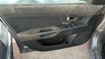 Veículo de Sucata mazda 3 berlina (bk) 1.6 crdt active do ano 2004 alimentado y601