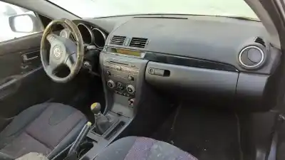 Veículo de Sucata mazda 3 berlina (bk) 1.6 crdt active do ano 2004 alimentado y601