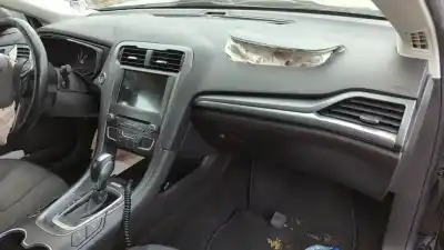 Véhicule à la ferraille ford mondeo lim. st-line de l'année 2019 alimenté uacc