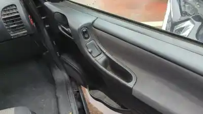 Veicolo di demolizione opel zafira a blue line dell'anno 2005 alimentato y22dtr