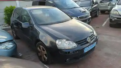 Vehículo de desguace VOLKSWAGEN GOLF V BERLINA (1K1)  del año 2003 con motor BKD