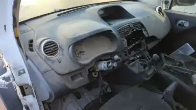 Veículo de Sucata renault kangoo emotion do ano 2013 alimentado k9k808