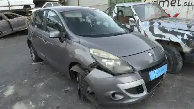 Veículo de Sucata RENAULT SCENIC III Emotion do ano 2010 alimentado K9K F8