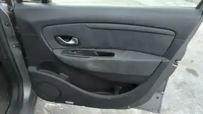 Veículo de Sucata renault scenic iii emotion do ano 2010 alimentado k9k f8