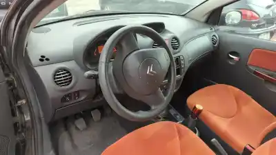 Vehicul casat citroen c2 by loeb al anului 2005 alimentat 8hz