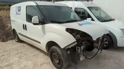Verschrottungsfahrzeug FIAT DOBLO II CARGO (263) 1.6 JTDM 16V CAT des Jahres 2012 angetrieben 198A3000