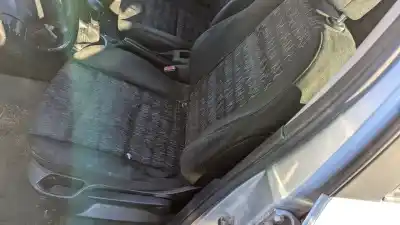 Véhicule à la ferraille peugeot 307 break / sw (s1) break xr de l'année 2002 alimenté rhydw10td