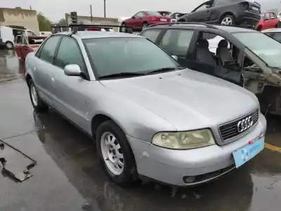 Sloopvoertuig AUDI A4 BERLINA (B5)  van het jaar 1997 aangedreven AFN