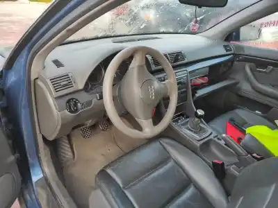 Veículo de Sucata audi a4 avant (8e) 2.5 tdi quattro (132kw) do ano 2001 alimentado ake