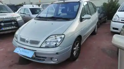 Scrapping Vehicle renault megane i scenic (ja0) f9q k7 of the year 2001 powered f9q k7
