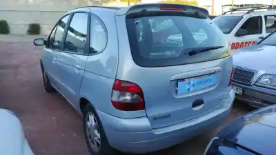 Scrapping Vehicle renault megane i scenic (ja0) f9q k7 of the year 2001 powered f9q k7
