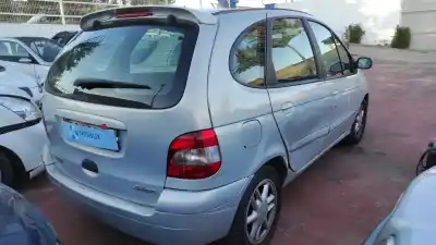Scrapping Vehicle renault megane i scenic (ja0) f9q k7 of the year 2001 powered f9q k7